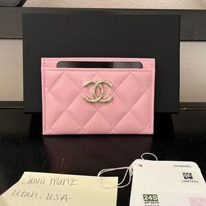 NOT AVAILABLE BNIB FLAT CARD HOLDER 24s PINK CAVIAR LGHW